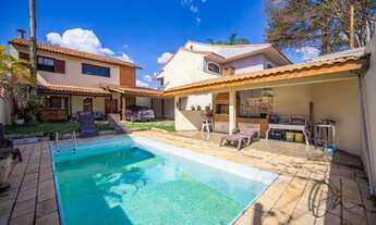 Imagem: Casa de alto padrão em condomínio à venda