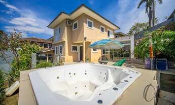 Imagem: Casa de luxo em condomínio à venda em