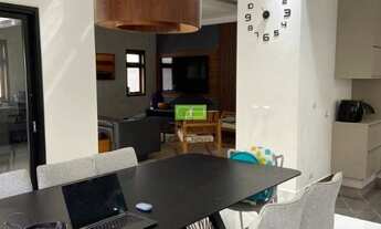 Imagem 7: Casa em um dos melhores e mais completos condomínios da região da Granja Viana. Moderna. R