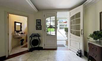 Imagem 5: Casa de Luxo em Condomínio à Venda em Carapicuíba-SP, 4 Quartos, 4 Suítes, 3 Salas, 7 Banh