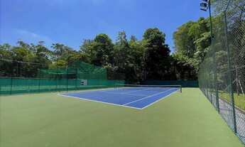 Imagem 7: Luxuosa casa em condomínio à venda em Cotia-SP, bairro Transurb. 4 quartos, 3 suítes, 3 sa