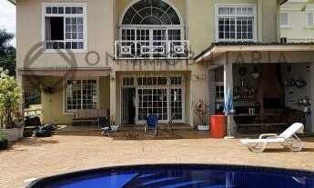 Imagem: Casa de alto padrão para locação em condomínio