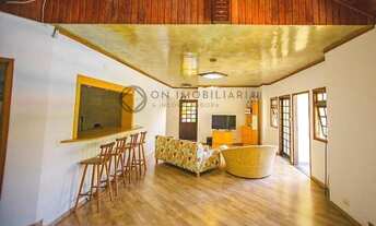 Imagem 1: Residência de alto padrão em condomínio de luxo em Cotia-SP - 4 quartos, 2 suítes, 3 salas