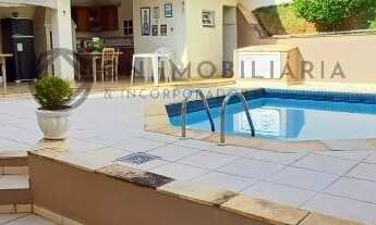 Imagem: Localizada em um bairro tranquilo e de fácil