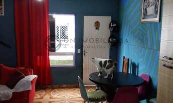 Imagem 6: Localizada em um bairro tranquilo, próximo a comércios, escolas e transporte público, esta