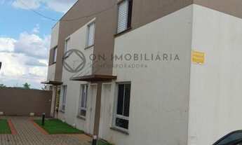 Imagem 2: Localizada em um bairro tranquilo, próximo a comércios, escolas e transporte público, esta