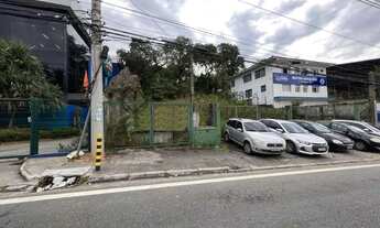 Imagem: Terreno para uso comercial, frente para