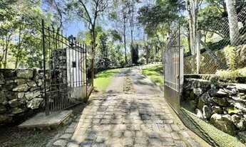 Imagem 5: Casa de alto padrão à venda em Embu das Artes-SP: 3 quartos, 1 suíte, 3 salas, 4 banheiros