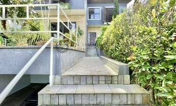 Imagem 7: Imóvel de Luxo à Venda em Carapicuíba-SP: Casa de 4 Quartos, 2 Suítes, 380,28m² em Residen