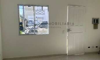 Imagem 3: Casa em Condomínio à Venda em Cotia-SP - 2 Quartos, 2 Salas, 2 Banheiros, 2 Vagas de Garag