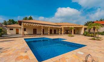 Imagem: Casa de luxo em condomínio à venda em