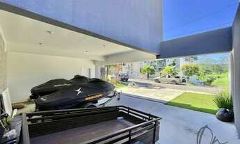 Imagem 6: Luxuosa casa em condomínio com 3 suítes e 5 vagas na Quinta dos Angicos, Cotia-SP: seu nov