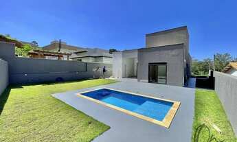 Imagem: Luxuosa casa em condomínio com 3 suítes