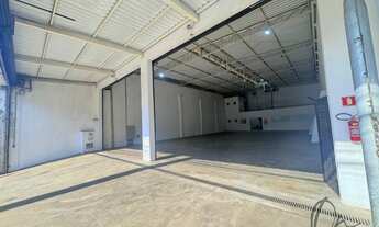 Imagem 2: Galpão Comercial de Alto Padrão na Vargem Grande Paulista-SP, Bairro Tijuco Preto: 2 Salas