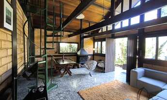 Imagem 2: Casa em Condomínio à Venda em Cotia-SP: 3 Quartos, 2 Salas, 5 Banheiros, 1 Vaga de Garagem