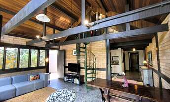 Imagem 5: Casa em Condomínio à Venda em Cotia-SP: 3 Quartos, 2 Salas, 5 Banheiros, 1 Vaga de Garagem