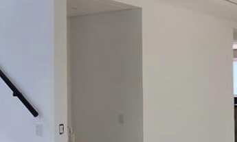 Imagem 3: Casa Moderna com Piscina à Venda no Condomínio Palm Hills – Granja Viana