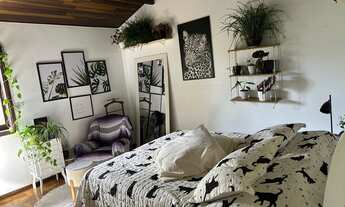 Imagem 2: Casa em condomínio em Granja Viana - Charmosa em Meio à Natureza com Vista Panorâmica e La