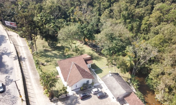 Imagem: CASA COM AMPLO TERRENO EM NOVA TRENTO