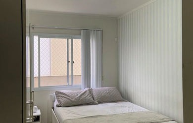 Imagem 2: Apartamento no Centro com 3 Dormitorios e Varanda Estendida