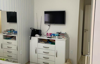 Imagem 3: Apartamento no Centro com 3 Dormitorios e Varanda Estendida