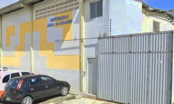 Imagem: Galpão com mezanino e 3 salas, Buraquinho