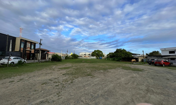Imagem 3: AMPLO TERRENO COM 3.638,87 M² NO CENTRO DE NAVEGANTES - SC