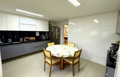 Imagem 8: Jaguaribe, Casa de Alto Padrão Para Venda, 04 Quartos Com 04 Suítes e 03 Closets, Salvad