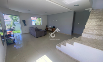 Imagem 7: ESTRADA DO COCO, Abrantes. Duplex composto de 4 quartos sendo 1 quarto térreo e 3 suítes