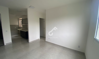 Imagem 3: MAR DE ABRANTES, Estrada do Coco. Apartamento (escadas) 1º andar composto de 2 quartos. To