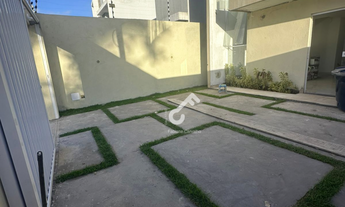 Imagem: PITANGUEIRAS, Lauro de Freitas. Duplex com