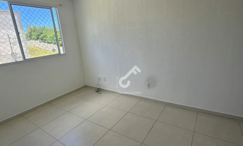 Imagem 4: COSTA PORTUGUESA, Estrada do Coco. Apartamento (3º andar) com 2 quartos, condomínio fechad