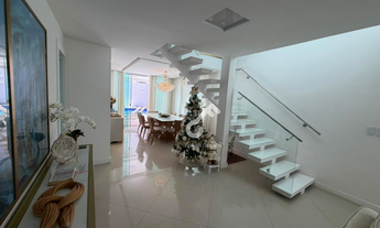 Imagem 3: JOCKEY, Lauro de Freitas. Duplex ENERGIA SOLAR, 4 quartos sendo 3 suítes e 1 quarto térreo