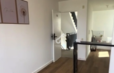 Imagem 5: PRIVILÈGE PREMIUM, Estrada do Coco/Abrantes. Apartamento 1º andar com 2 quartos, todo deco