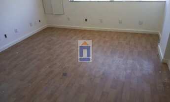 Imagem: Ed. Tropicalia, em Armaçao, Frente ao Hiper