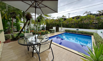 Imagem 2: Casa nascente com 3 suítes no condomínio Reserva Ecoville, Lauro de freitas