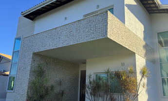 Imagem: Casa de alto padrão com 5/4 para alugar