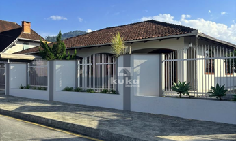 Imagem: CASA RESIDENCIAL, 3 dormitórios, 2 banheiro