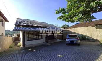 Imagem: Casa Localizada no Bairro Praia de Armação