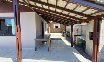 Imagem 6: Casa Localizada no Bairro Praia de Quilombo à 100 Metros da Praia