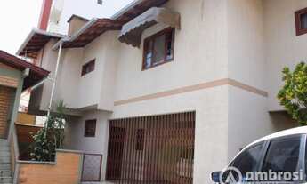 Imagem 2: Excelente Casa em uma Área Privilegiada no Centro da Cidade de Brusque!