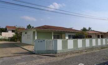 Imagem: Casa com amplo terreno 25 x 33 - Ideal para