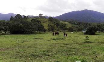 Imagem: Lindo terreno na geral do Aymoré