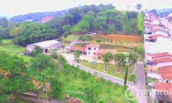 Imagem 2: Excelente Casa com Amplo Terreno na Primeiro de Maio! Estuda Propostas!!