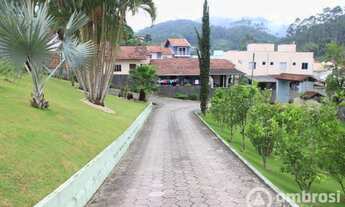 Imagem 7: Excelente Casa com Amplo Terreno na Primeiro de Maio! Estuda Propostas!!