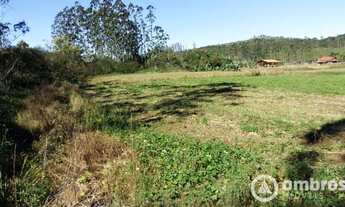 Imagem 2: Amplo terreno para sítio