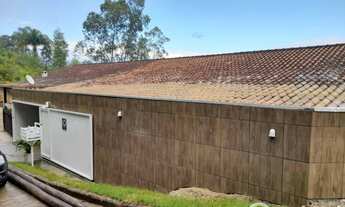 Imagem: Casa no inicio da Guabiruba em local privilegiado