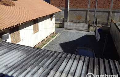 Imagem 6: Duas Casas no Mesmo Terreno no Centro de Guabiruba