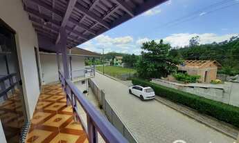 Imagem 3: 2 casas no mesmo terreno com piscina no bairro Guabiruba Sul