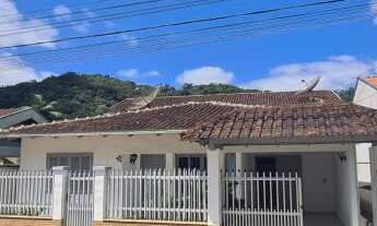 Imagem: CASA 03 QTOS - CENTRO II